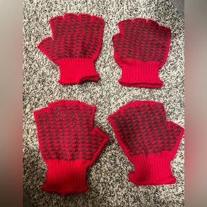 Twin Peaks fingerless gloves